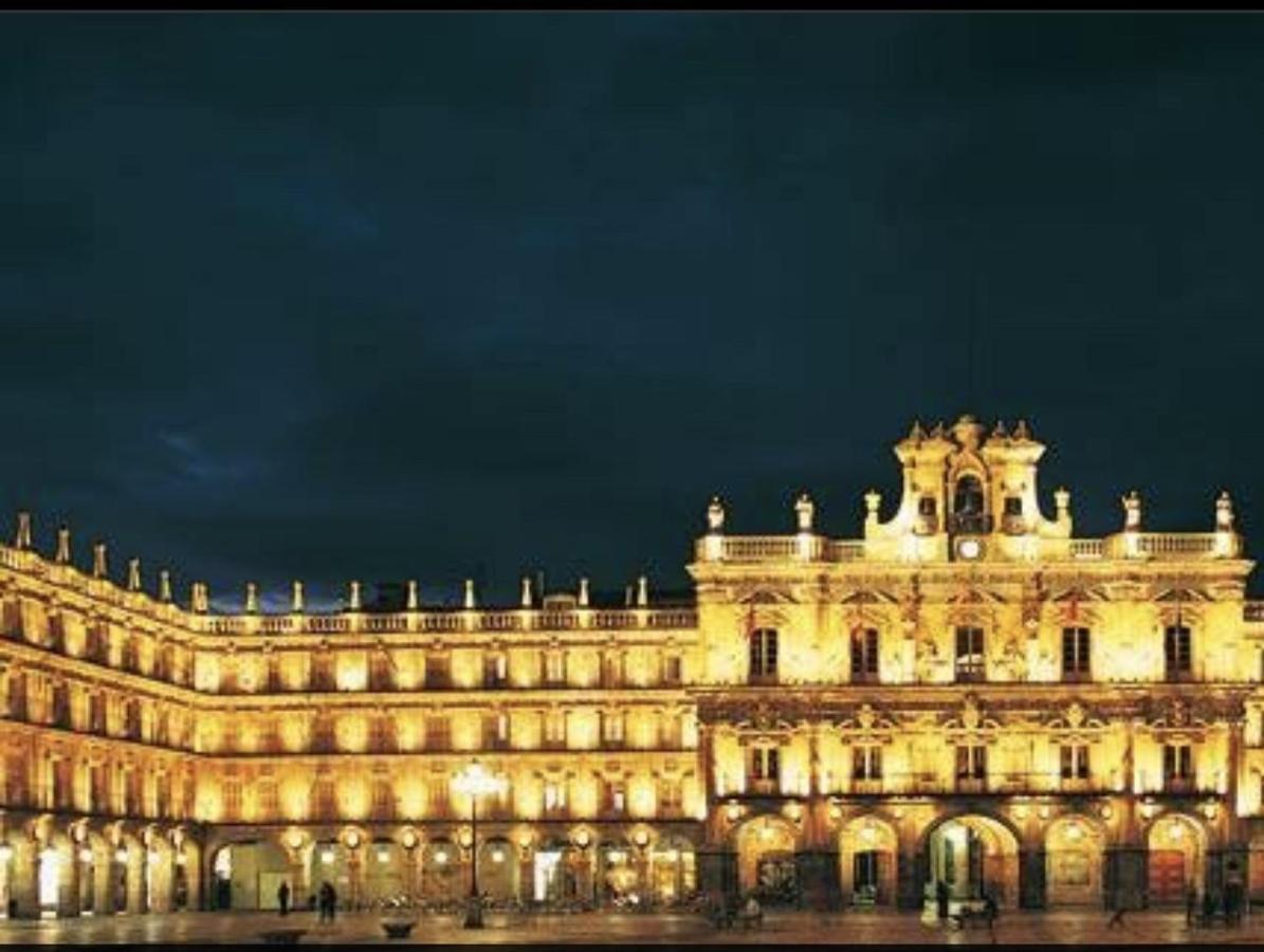 Atico Blue Charme Santo Tomas Apartment Salamanca Bagian luar foto